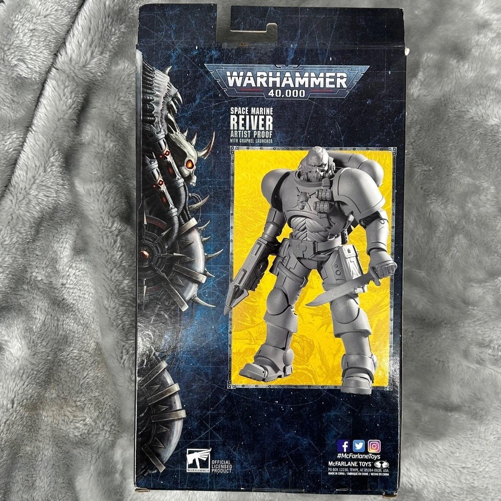 Warhammer 40K Space Marine Reiver Artist Proof 7" Figure [McFarlane Toys] - Picture 6 of 8